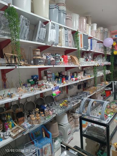 عکس فروشگاه لوازم خانگی عاقبتی