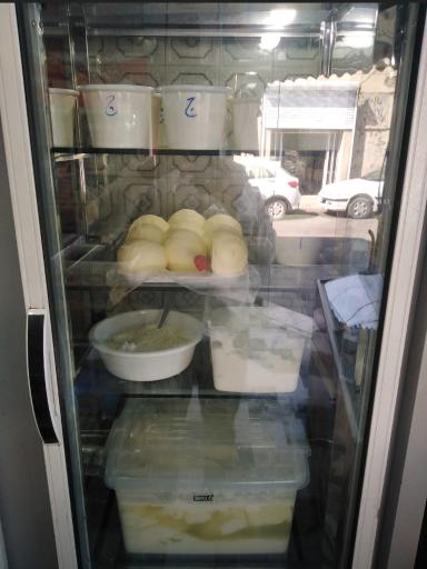 عکس لبنیات سنتی آراز