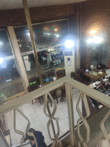 عکس رستوران سنتی صداقت رشت
