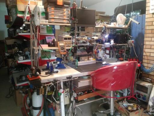 عکس عمده فروش سیستم های حفاظتی و درب اتوماتیک هوشمند سازه