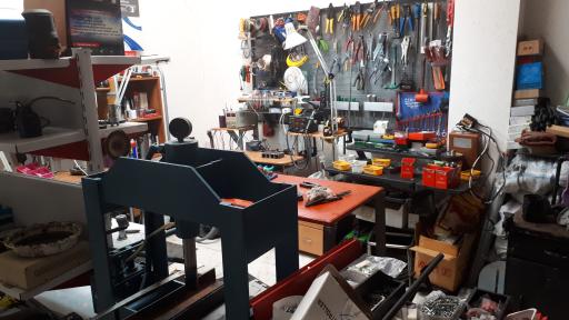 عکس عمده فروش سیستم های حفاظتی و درب اتوماتیک هوشمند سازه