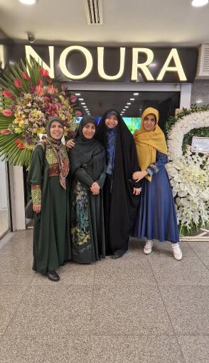 عکس فروشگاه لباس برند نورا