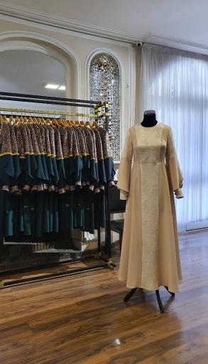 عکس فروشگاه لباس برند نورا