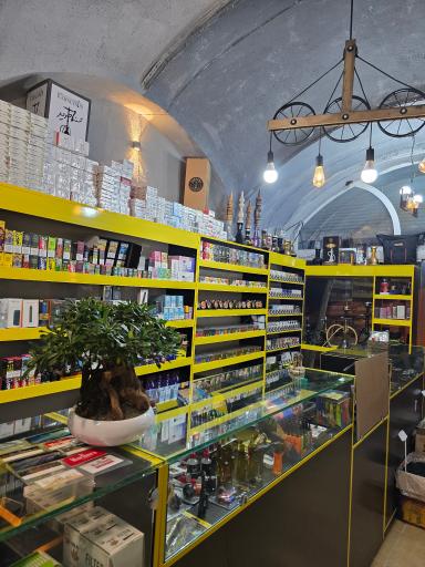 عکس اسموک شاپ سناتور (شعبه دوم)