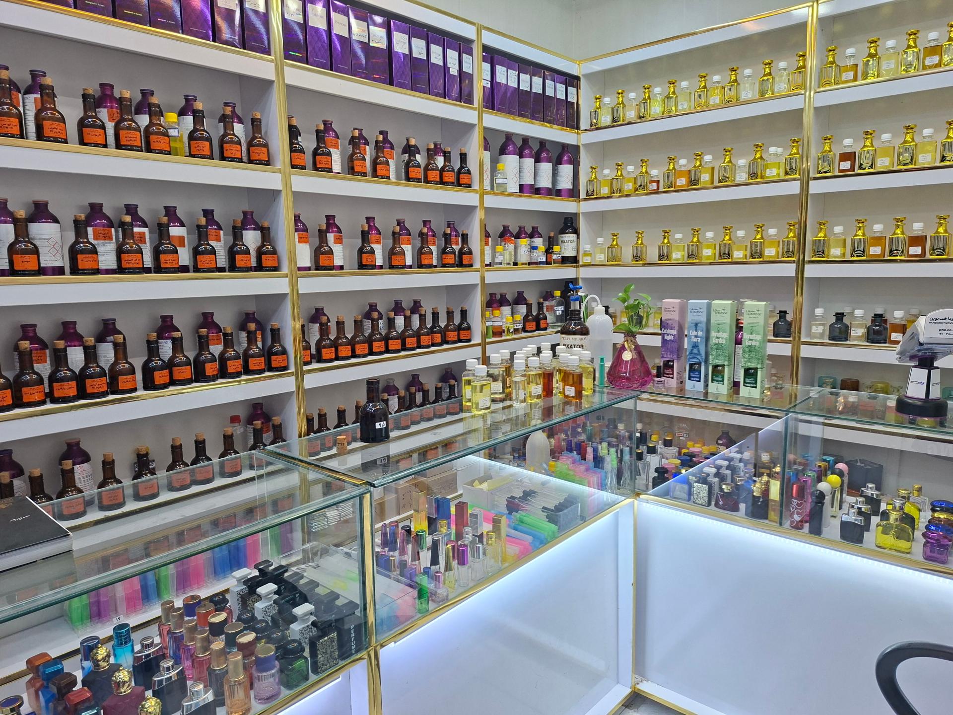 عکس گالری عطر سلطان 
