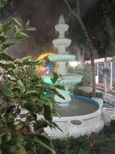 عکس باغ رستوران امیران