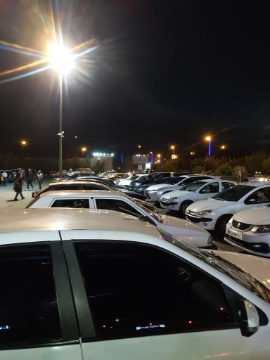 عکس پارکینگ شرقی مجموعه آفتاب درخشان صحرا