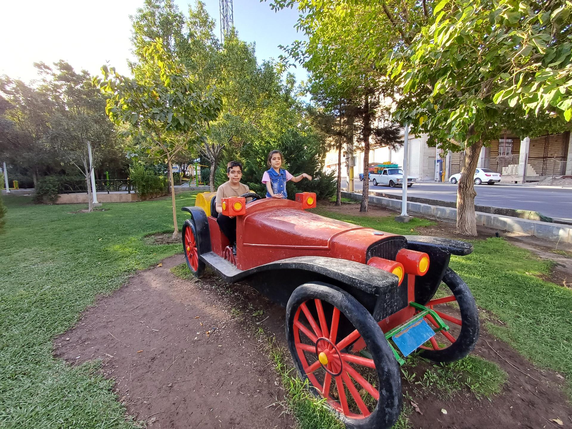 عکس بوستان ایثار