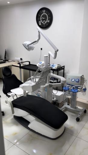 عکس مطب دکتر سجاد فرخی متخصص جراحی لثه و ایمپلنت