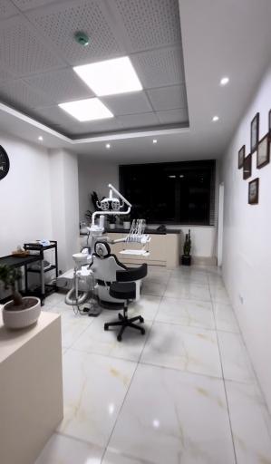 عکس مطب دکتر سجاد فرخی متخصص جراحی لثه و ایمپلنت