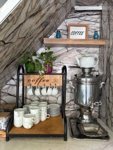 عکس رستوران برگ سبز اسفراین