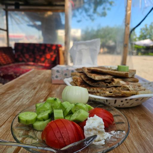 عکس چایخانه و صبحانه فرزام