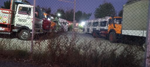 عکس نمایشگاه کامیون تقی زاده