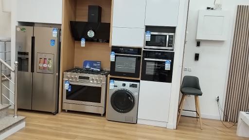 عکس فروشگاه محصولات اسنوا