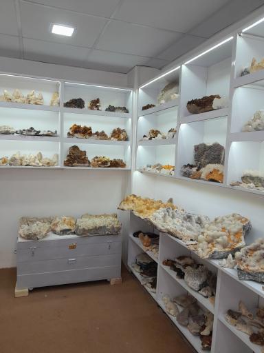 عکس گالری سنگ آرا 