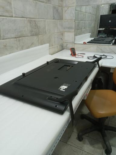 عکس تعمیرگاه مجاز تلویزیون (مدرن سرویس)