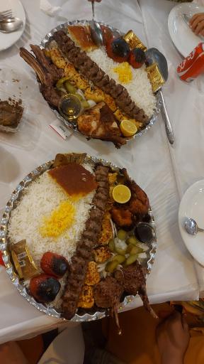 رستوران شاندیز سرسبز