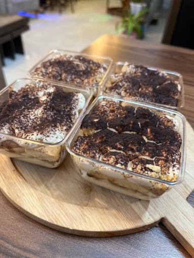 عکس کافی شاپ رز آبی