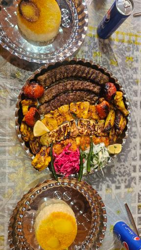 عکس سفره خانه شب های کنگان 