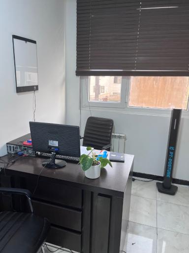 عکس کلینیک ارتوپدی فنی راهبر (اسکن پا و کفی طبی)