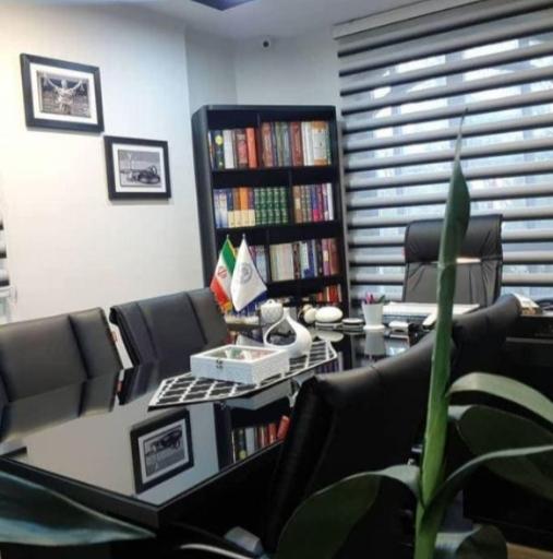 عکس وکیل و مشاوره حقوقی کرمانشاه