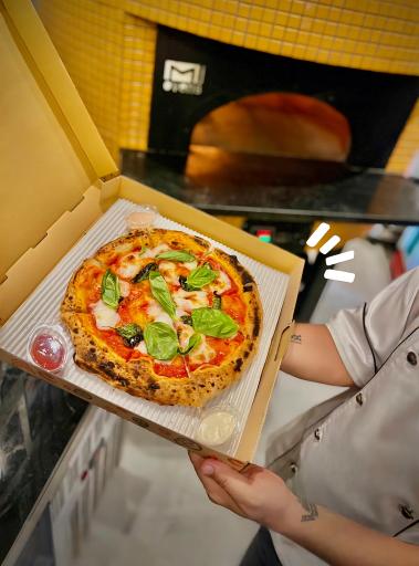 عکس فست فود پیتزاس