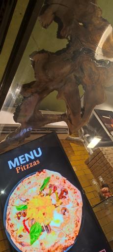 عکس فست فود پیتزاس