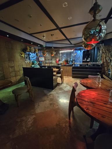 فست فود خورشید خانم