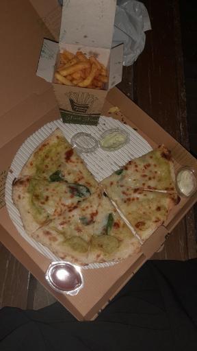 عکس فست فود پیتزاس