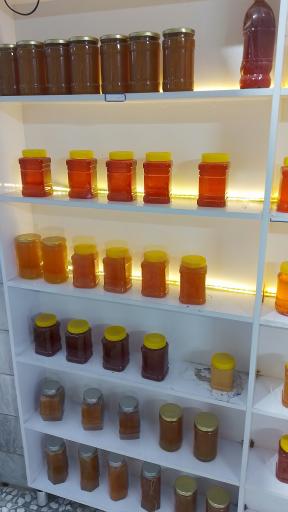 عکس عسل طبیعی آقا جان زاده 