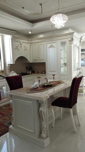 عکس رنگکاری چوب بهرنگ