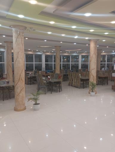 عکس رستوران ضیافت