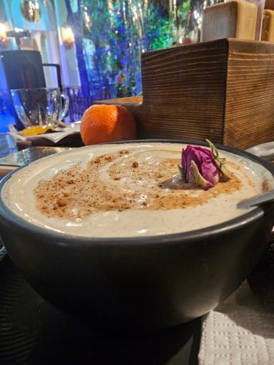 عکس عمارت ایوان