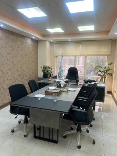 عکس دفتر وکالت مریم جولانی