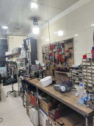 عکس تعمیرات لوازم خانگی و تلویزیون