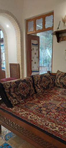 عکس عمارت ایوان