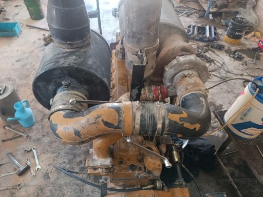 عکس صنعت لودر آقایی 