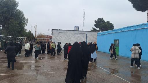 عکس دبیرستان دخترانه بنیاد ۱۵ خرداد آوه 