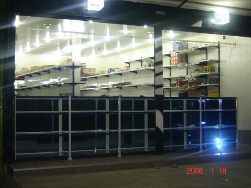 عکس فروشگاه لوازم یدکی نوری