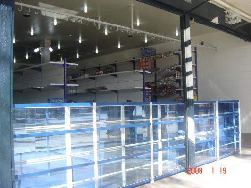 عکس فروشگاه لوازم یدکی نوری