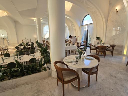 عکس رستوران جان