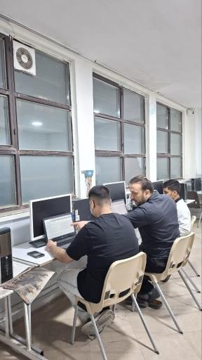 عکس هنرستان فن آوران دانش