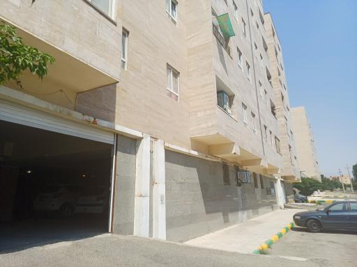 عکس ساختمان بهار