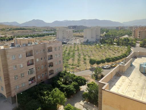 عکس ساختمان بهار