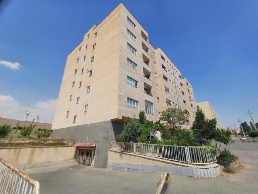 عکس ساختمان بهار