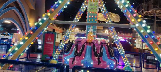 عکس شهربازی قلعه شادی شعبه کیامال