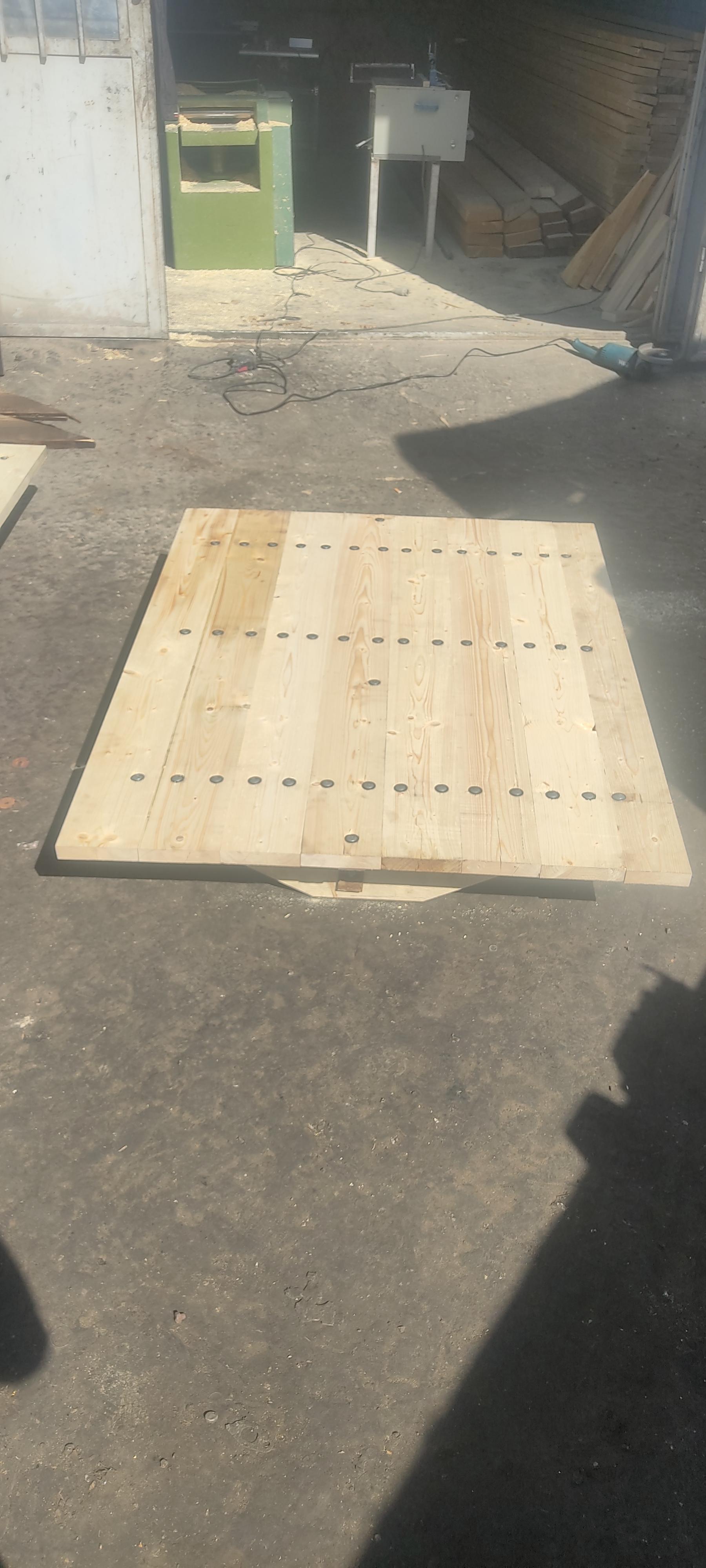 عکس چوب تریلر کاج صنعت 