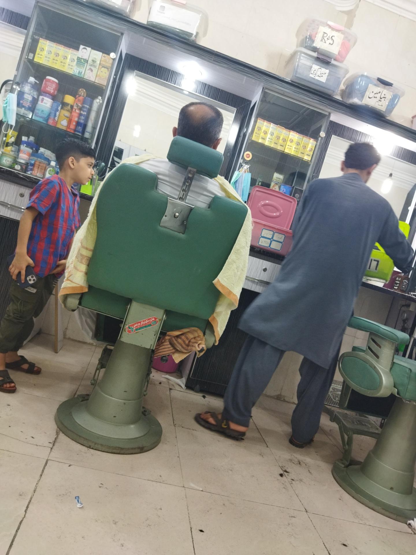 عکس آرایشگاه عثمان