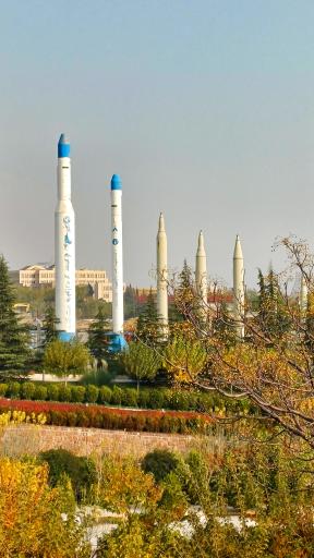 عکس باغ موزه دفاع مقدس