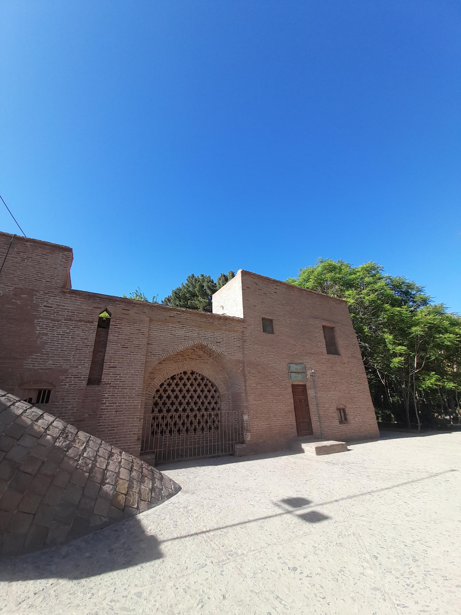 عکس آب انبار جام